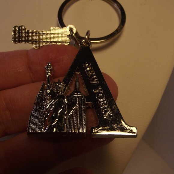 New York Silver Tone Key ring Key Chain Key Holder - Picture 5 of 6